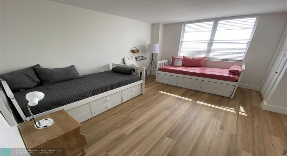 Second bedroom