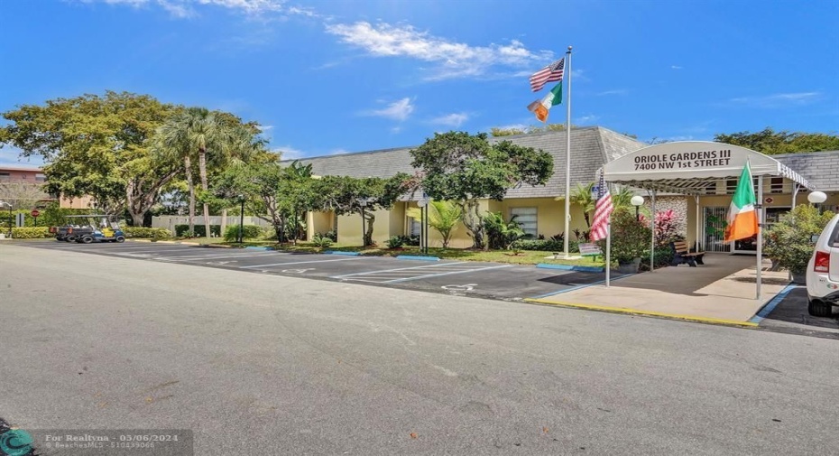 Club House & Amenities