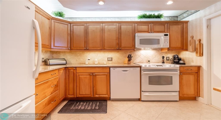 Closed kitchen