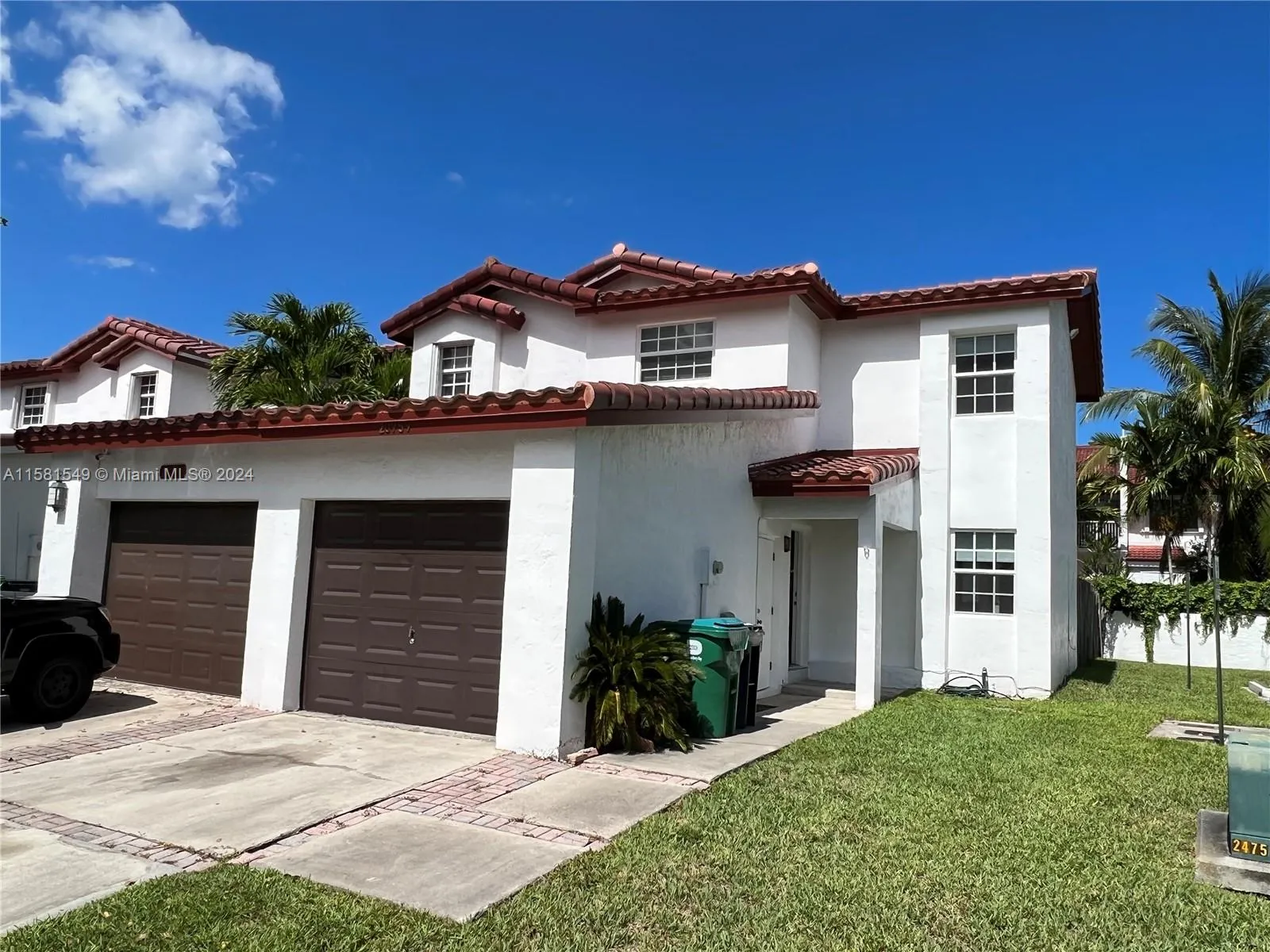 Corner Townhome in Club La Costa