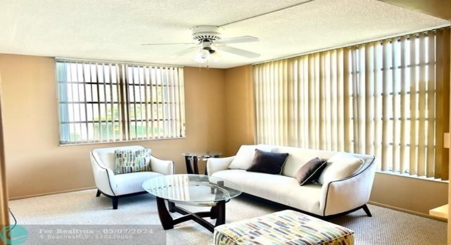3rd bedroom open den