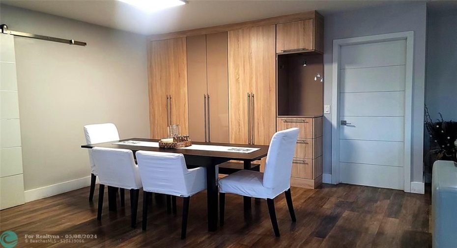 Custom Dinning Room Attached Cabinetry