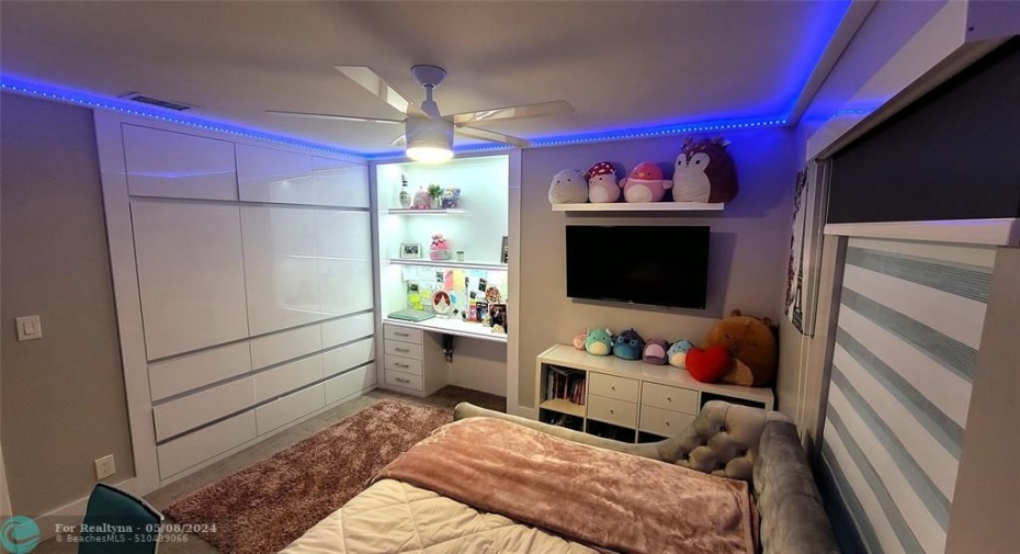 Custom Attached Closet & Desk Cabietry