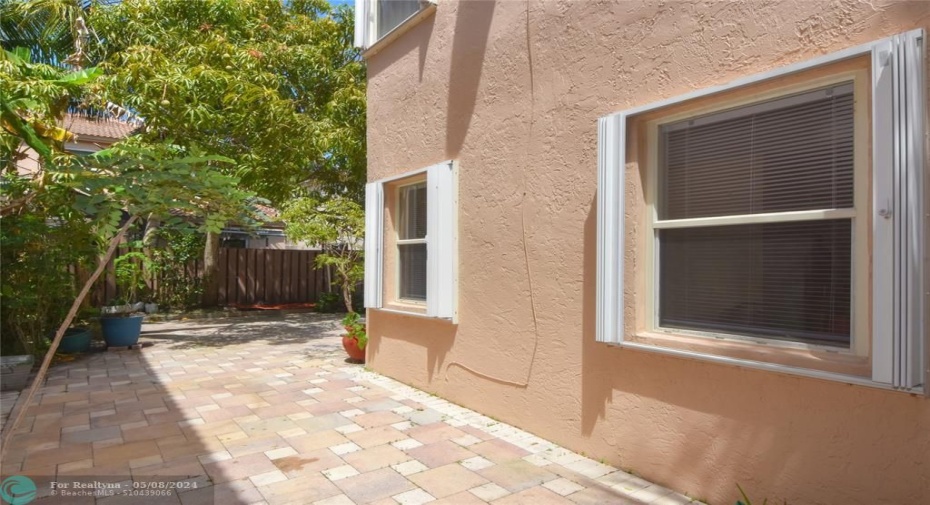 FENCED YARD