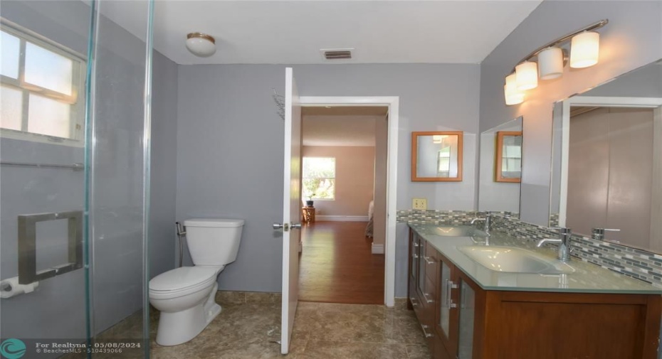 MASTER BATH