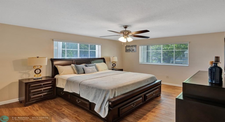 Large master bedroom with 2 walk in closets