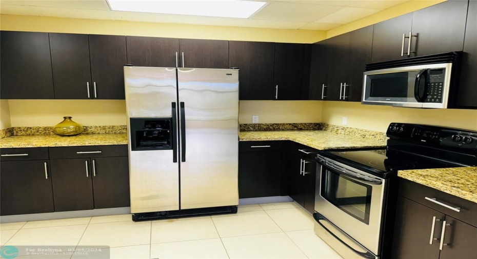 Clubhouse Kitchen