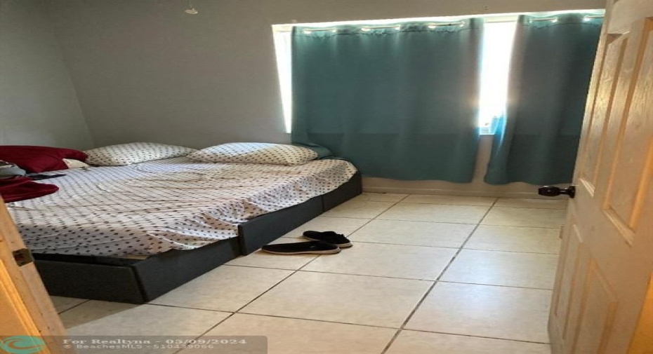 this is the 3rd bedroom
