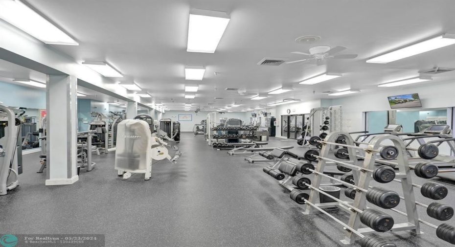 FITNESS CENTER