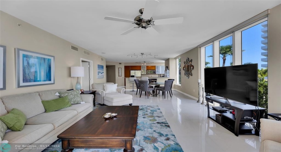 Open Concept Floor Plan for Entertaining