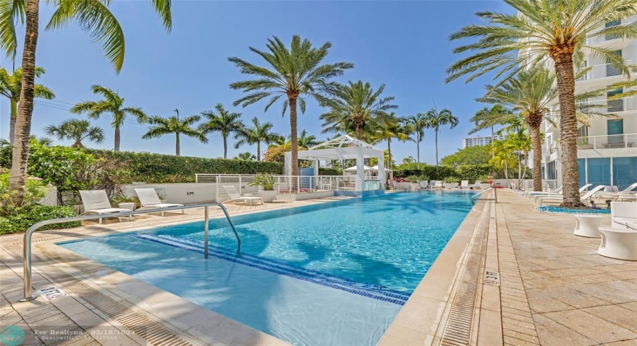 Heated Infinity Pool