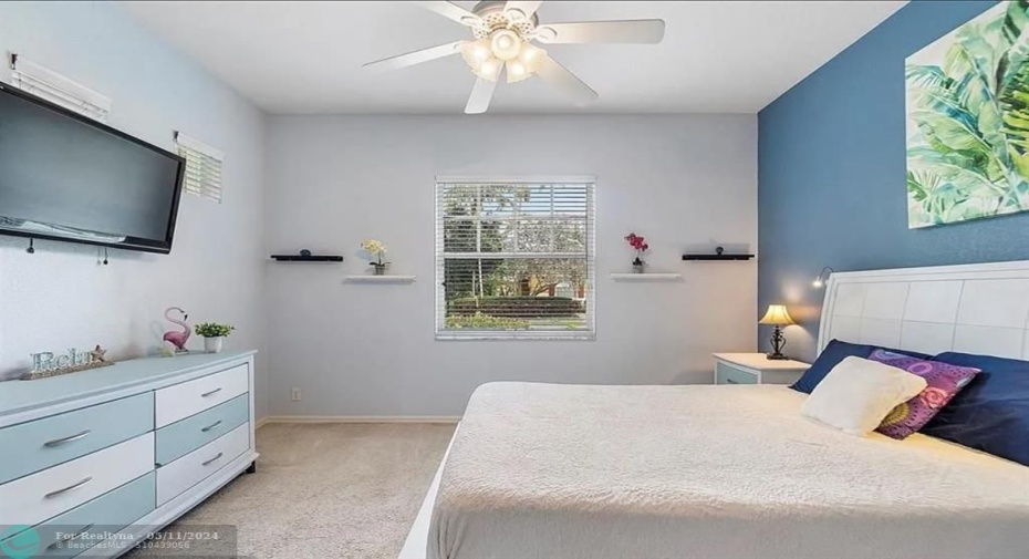 All new Paint and flooring in all bedrooms and hallways and living areas, it looks fabulous