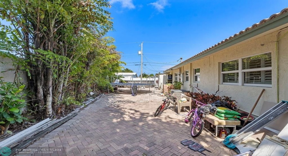Side yard is large enough to store a boat or RV!