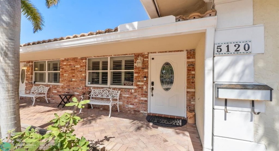 Welcome home to 5120 NE 22nd Avenue! (Right Side Unit)