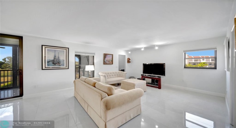 Large Family Room - Can Be Converted to 3rd Bedroom