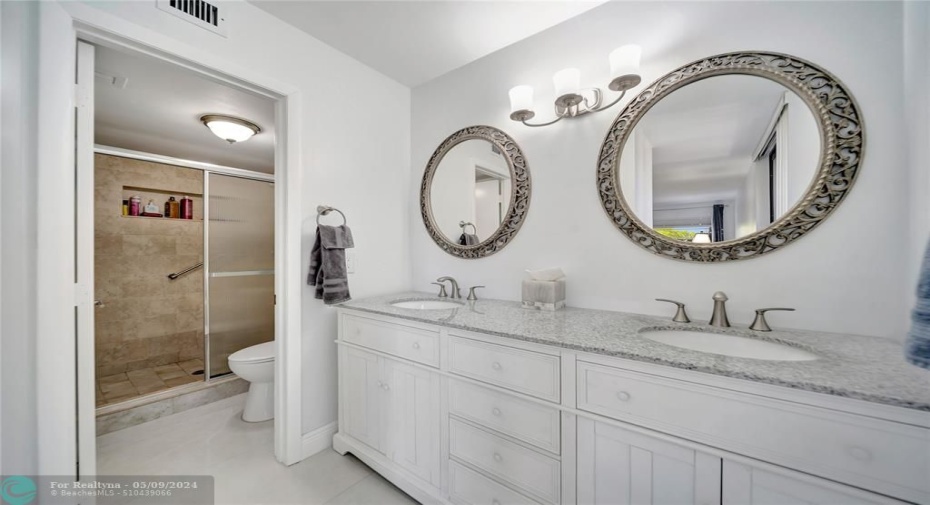 Beautiful Master Bathroom