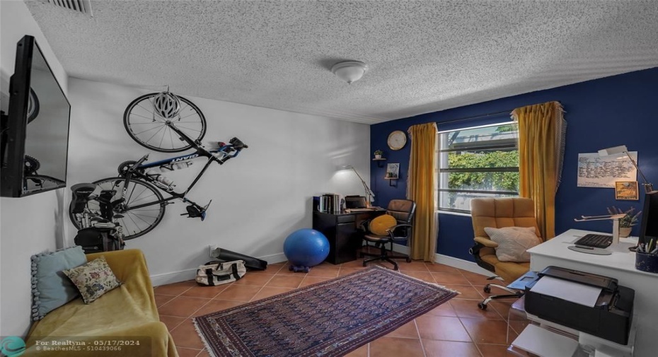 3RD BEDROOM/HOME OFFICE