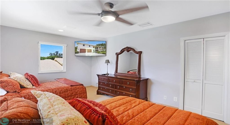 Guest Room 2