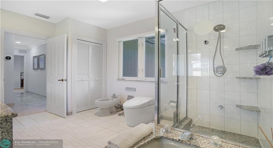 Guest Bath 2