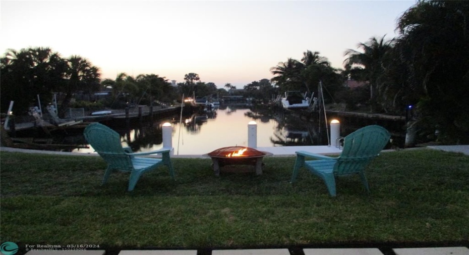 Fire Pit mornings or evenings with Smores or wine!