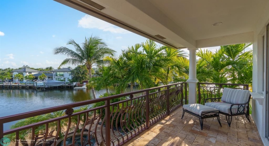 balcony master