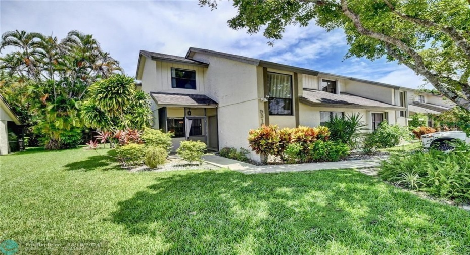 Corner unit with beautiful landscaping