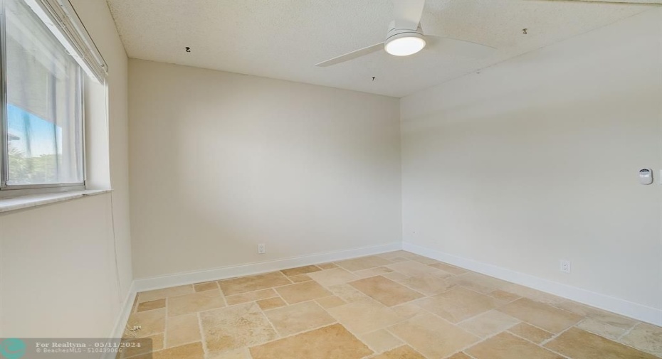 Secondary bedroom