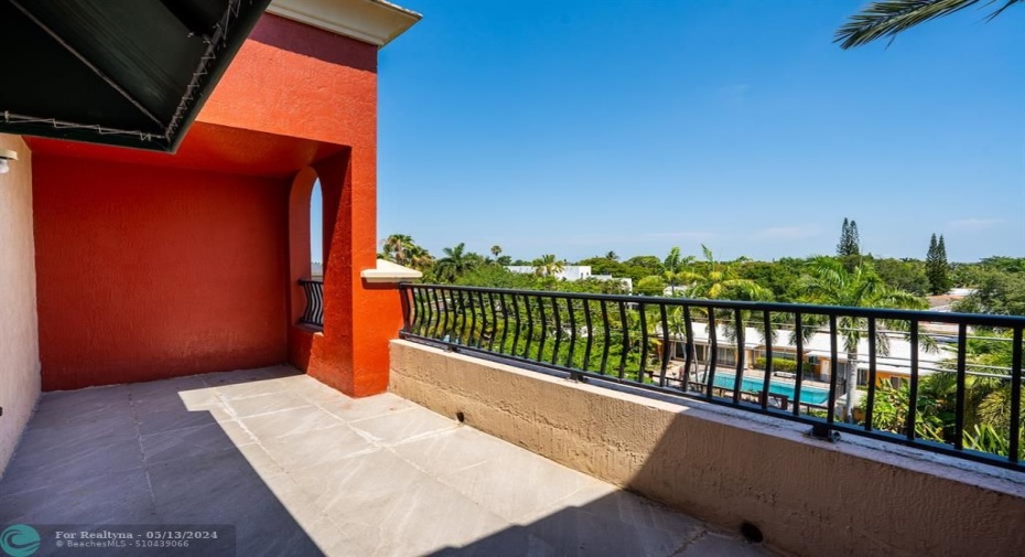 4th Level Patio