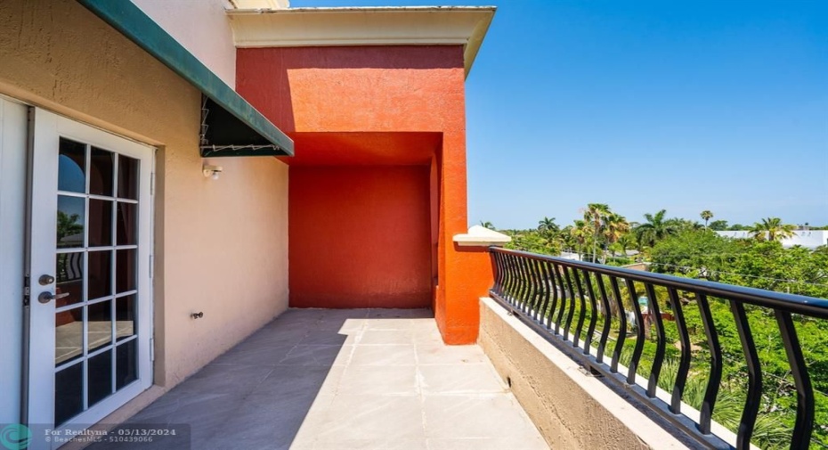 4th Level Patio