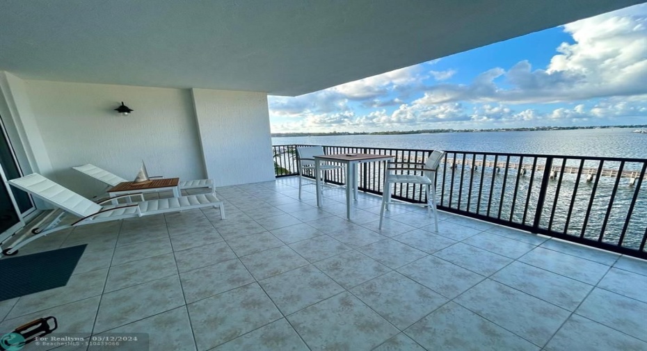 Southeast Water View 350 sq ft Patio