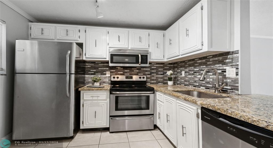 All stainless appliances