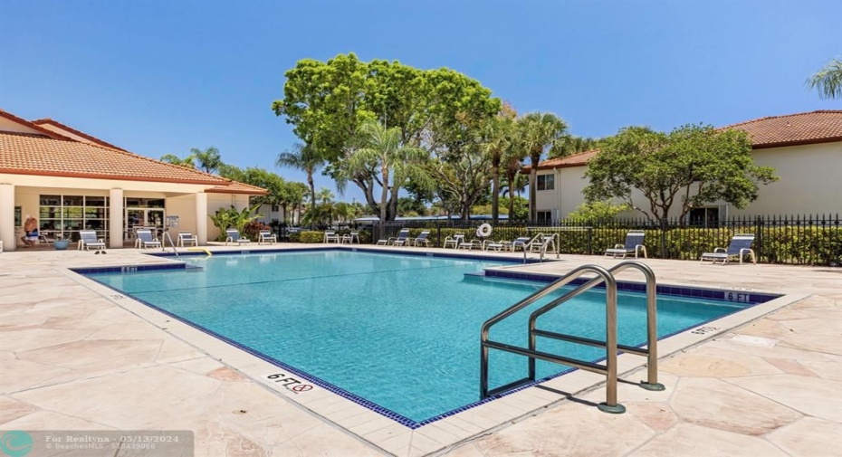 Community pool