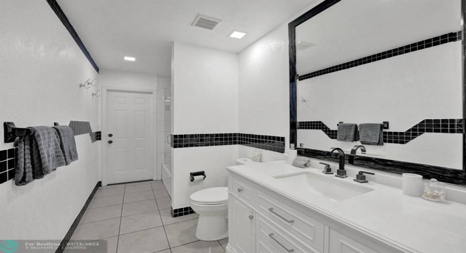 Cabana Bathroom 1