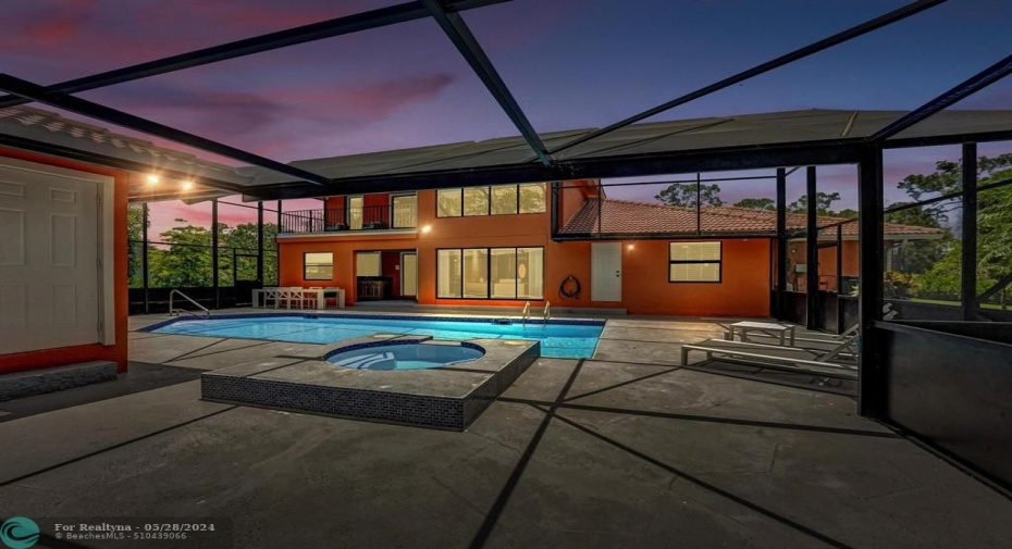 Twighlight Spa and Pool