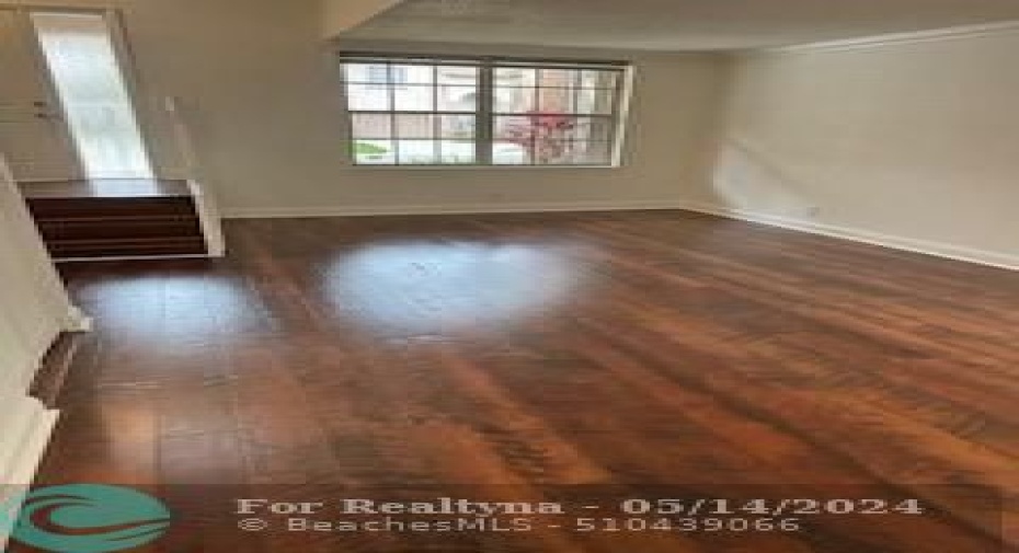 Living room laminate flooring