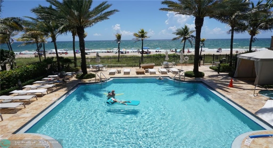Enjoy the Private Beach Club on the Beach