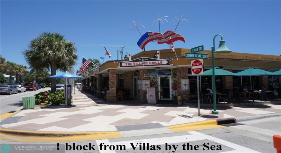 Downtown Laud-by-the-Sea just steps from Villas by the Sea