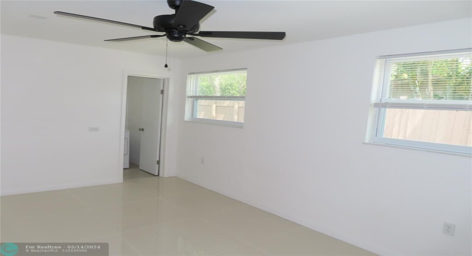 4th bedroom/ office/ nursery/ playroom