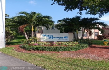 Well-Manicured Entryway