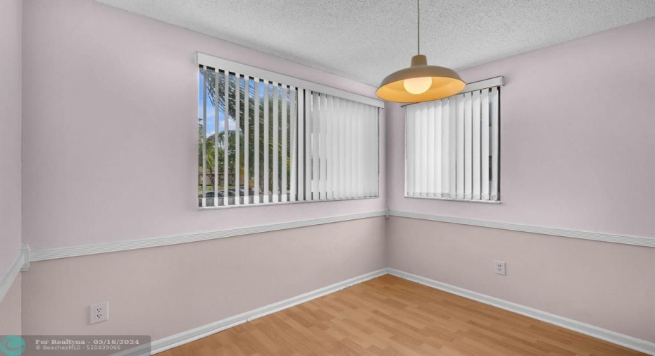 Breakfast nook, kitchen