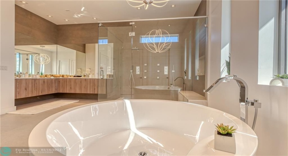 Soaking Tub/Separate Shower/ Double Sink