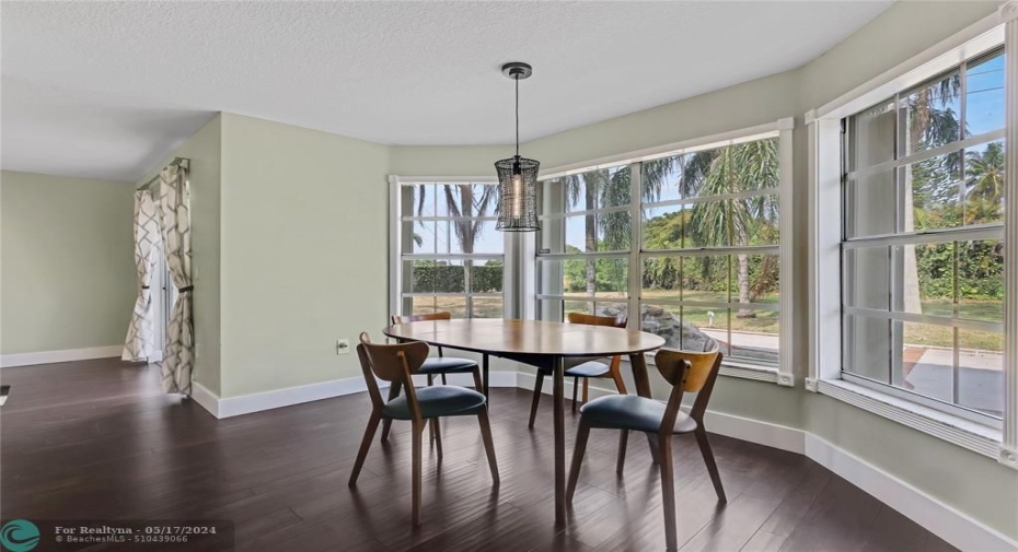 Leads to Dining Room..... HUGE windows