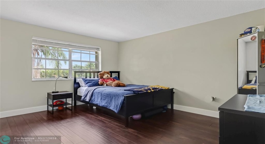 Third bedroom - large too