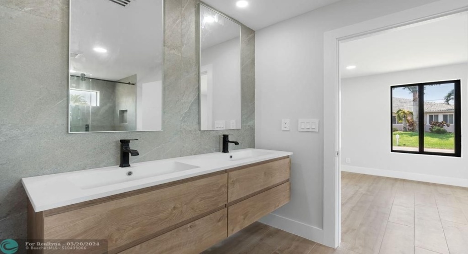 JACK / JILL VANITY