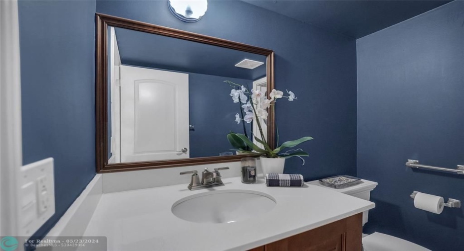 POWDER ROOM