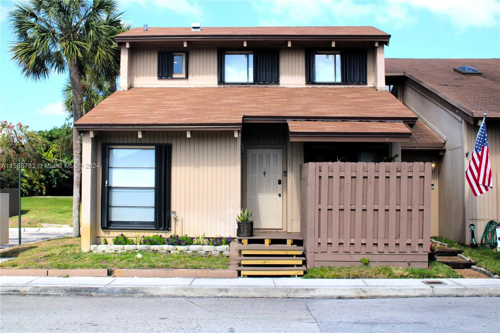 Townhouse For Sale