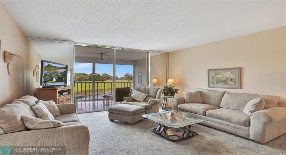 FURNISHED OR UNFURNISHED SAME PRICE