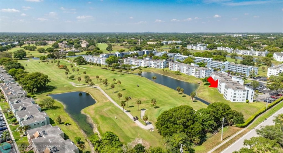 WATER AND GOLF VIEW