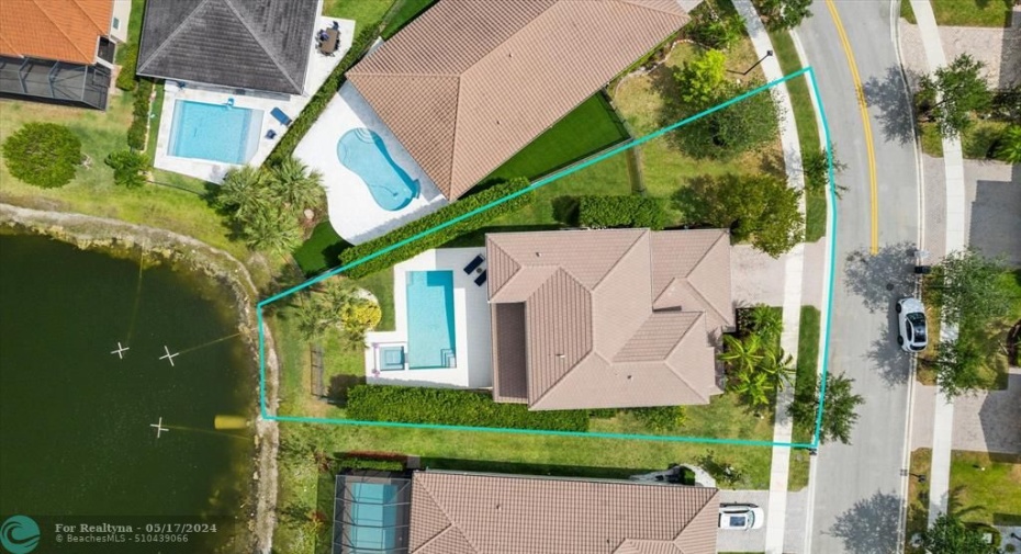 Oversized Premium Pie Shaped Water Lot