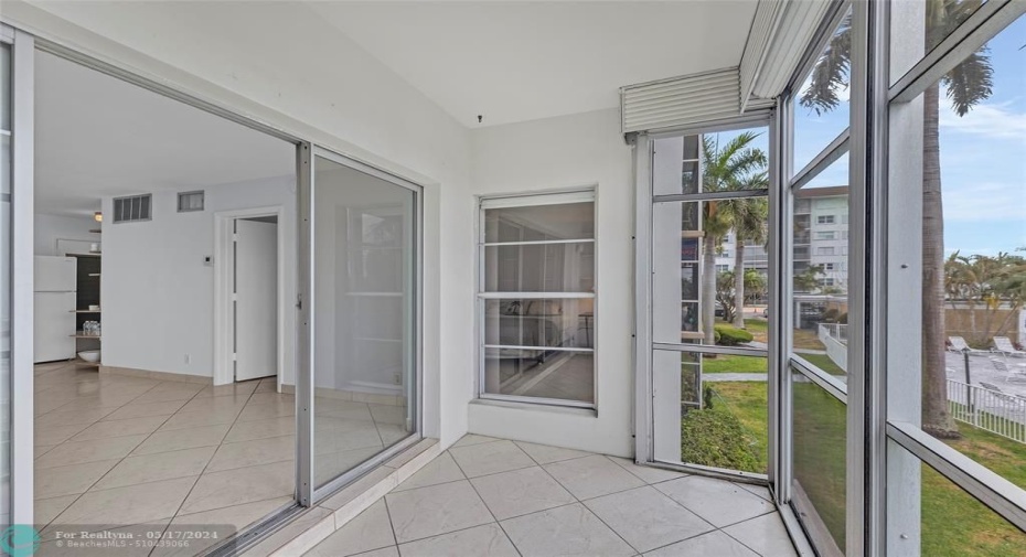 Large screened balcony.